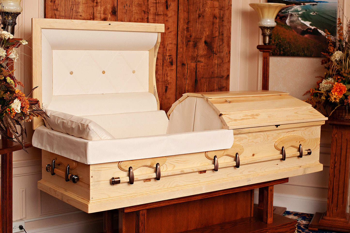 American Heritage Settler's Pine Casket in Minimalist