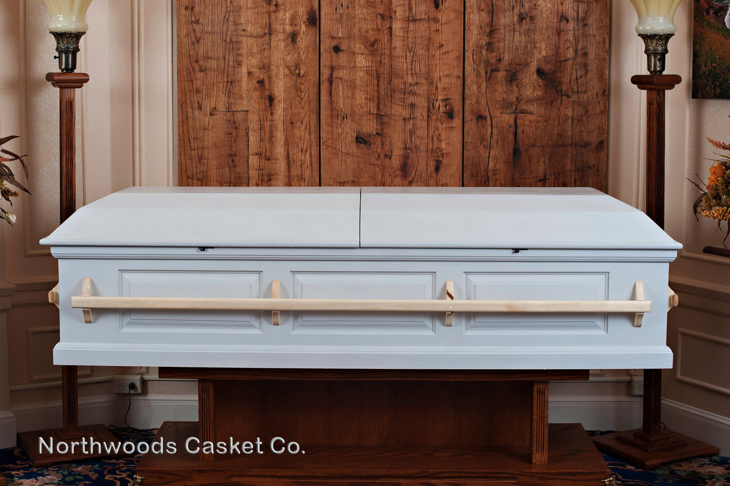 Craftsman Casket in Hand-Painted Antique White