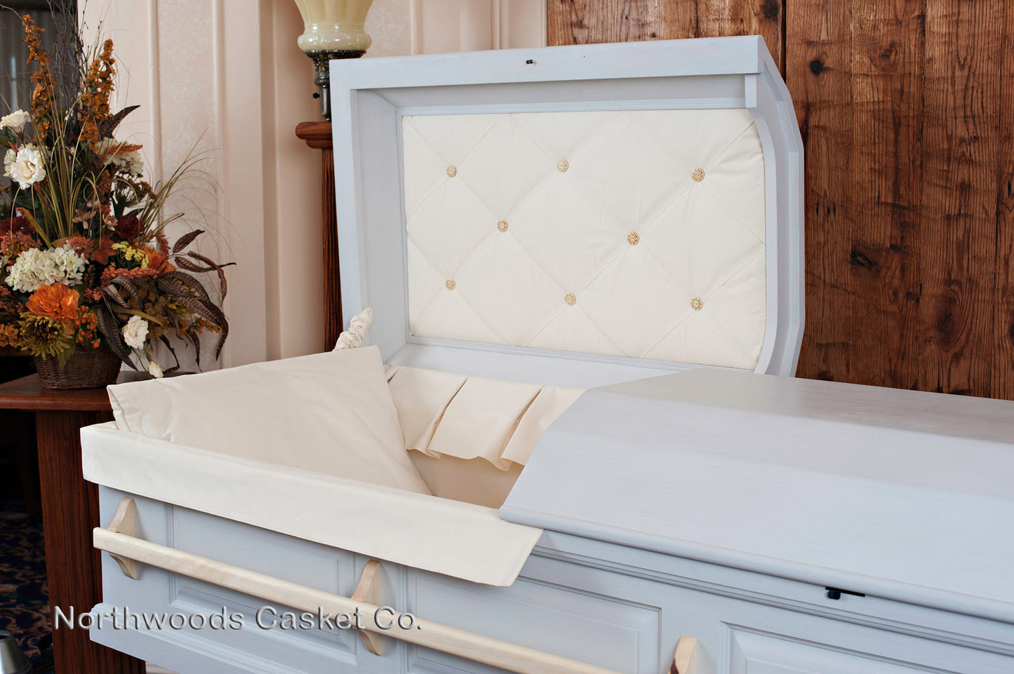 Craftsman Casket in Hand-Painted Antique White