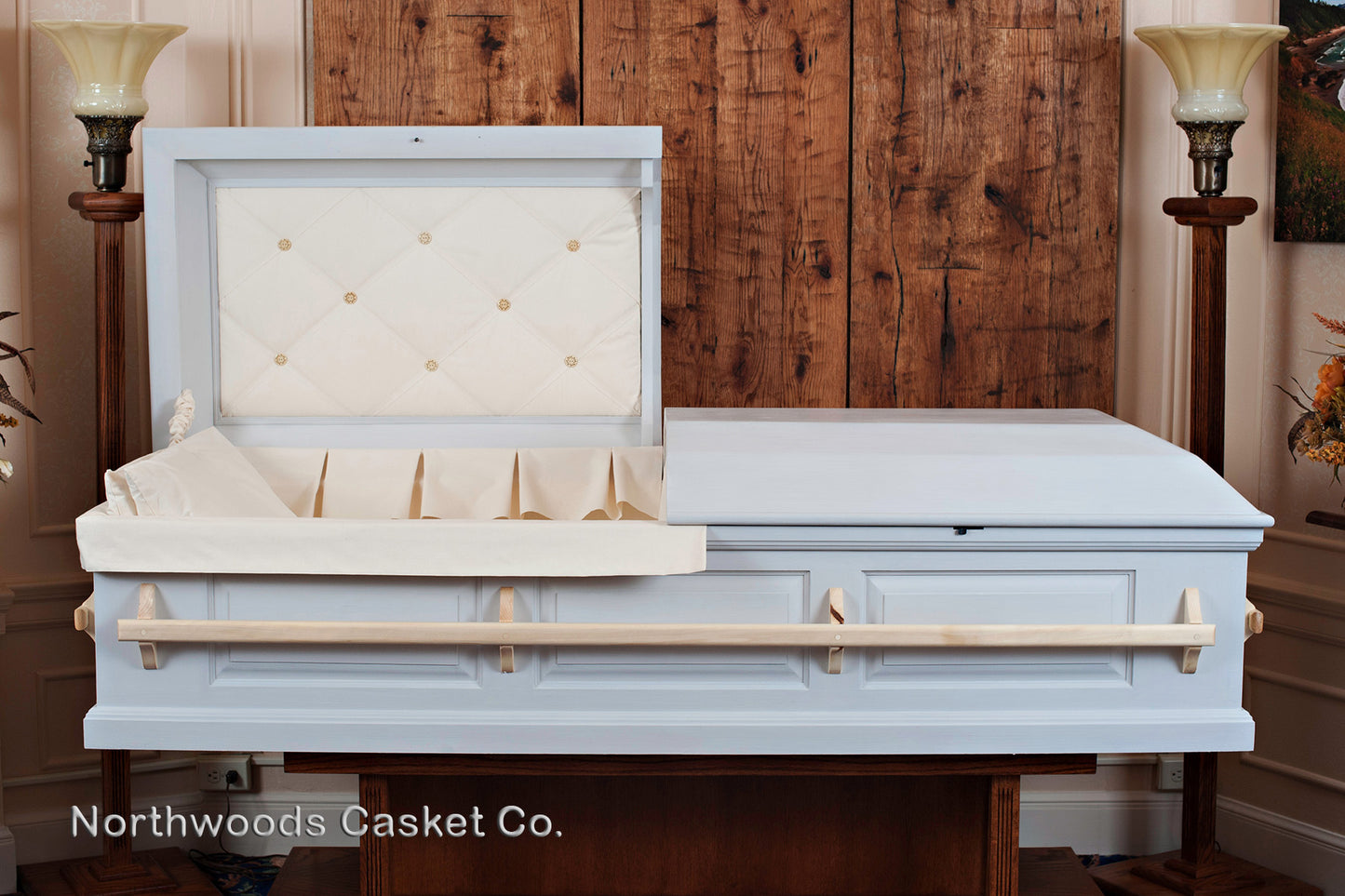 Craftsman Casket in Hand-Painted Antique White